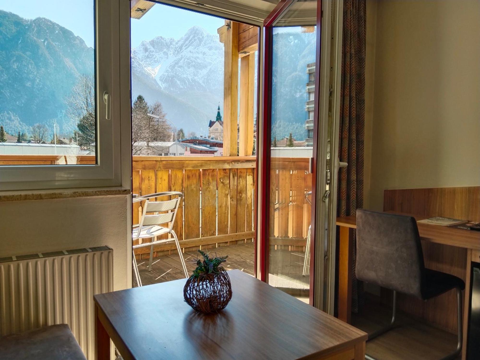 Dolomitenhotel لينز المظهر الخارجي الصورة